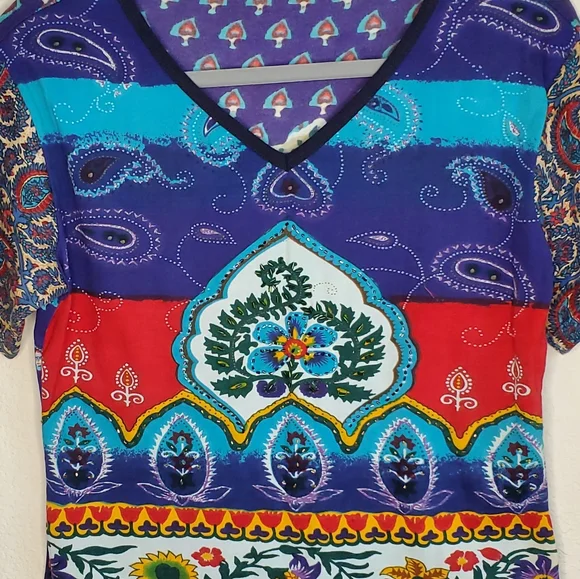 Colorful Crop Tee with Beadwork - Picture 2 of 10